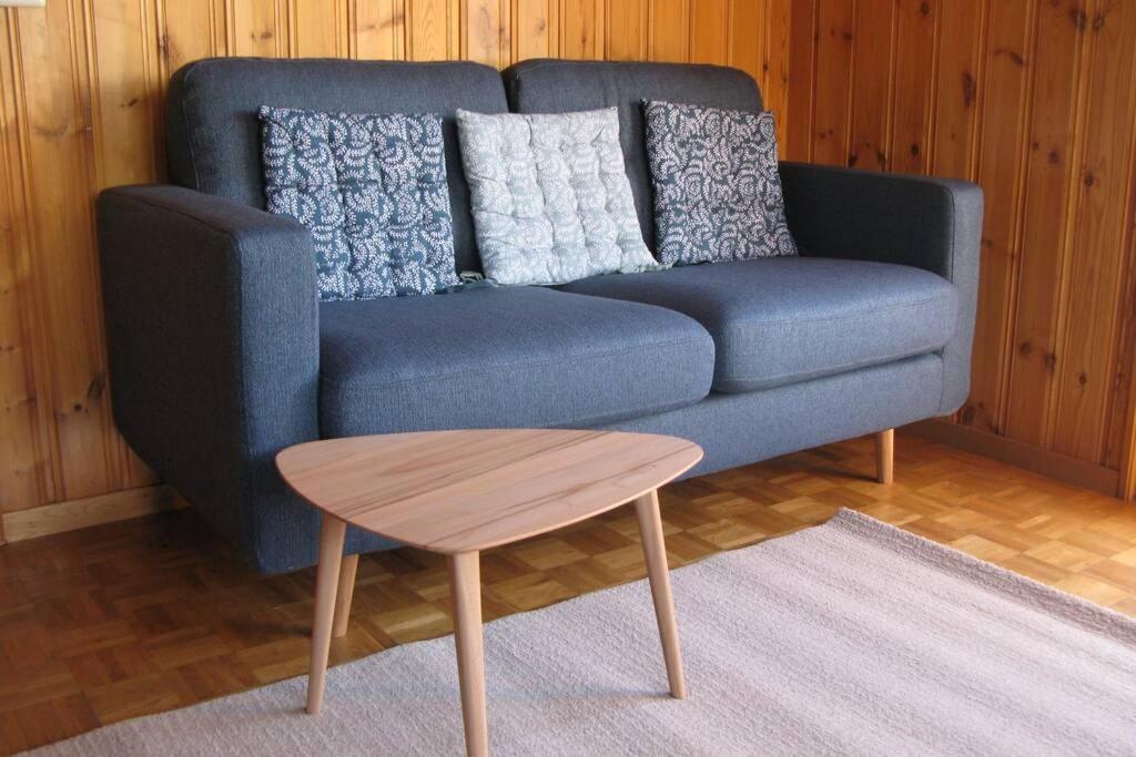 Alpia 26 - Zwei Zimmerwohnung In Traditionellem Walliser Haus Gasenried 외부 사진