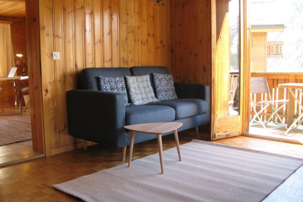 Alpia 26 - Zwei Zimmerwohnung In Traditionellem Walliser Haus Gasenried 외부 사진